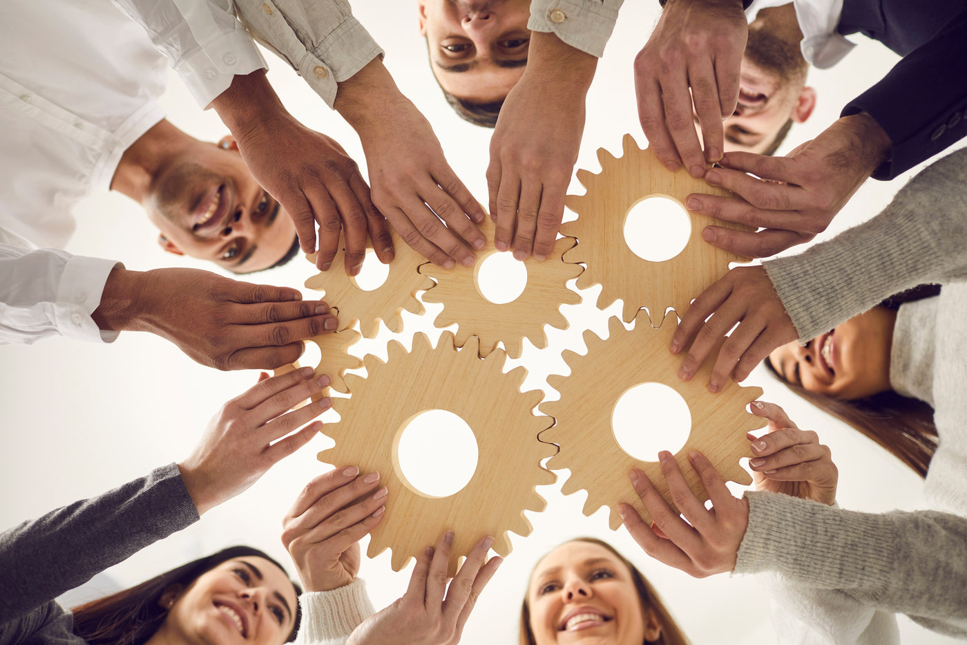 keeping employees connected image